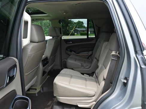 Used 2018 Chevrolet Tahoe Premier AWD/4WD image 25