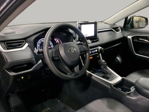 Used 2025 Toyota RAV4 XLE AWD/4WD image 18