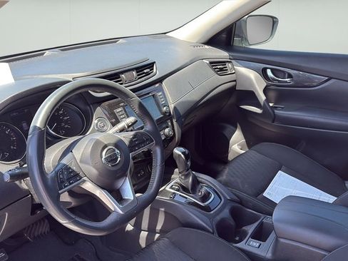 Used 2018 Nissan Rogue SV FWD image 9