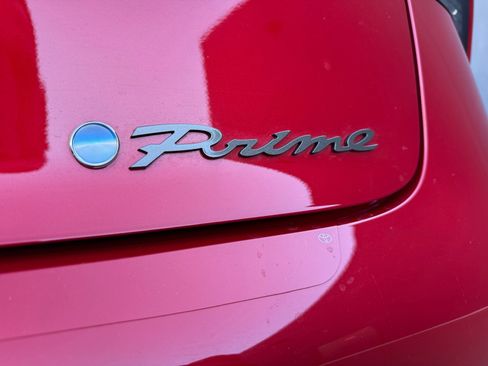 Used 2024 Toyota Prius Prime Premium image 23