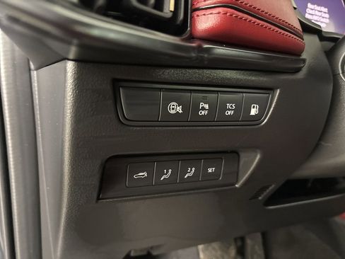 Used 2025 MAZDA CX-70 Plug-In Hybrid w/ Premium Plus image 8