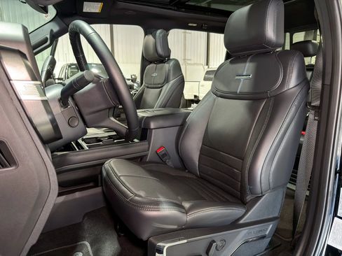 Used 2026 Ford F450 Platinum AWD/4WD image 17