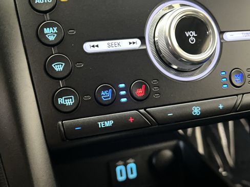 Used 2019 Ford Fusion Energi Titanium FWD image 33