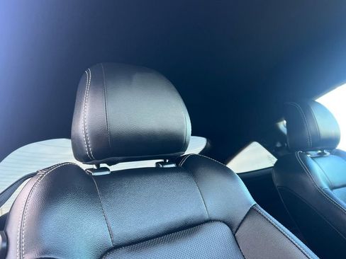 Used 2019 Ford Mustang Premium image 18