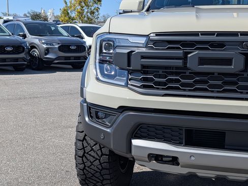 Used 2025 Ford Ranger Raptor image 9