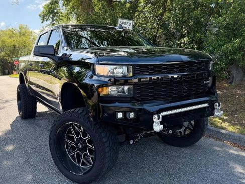 Used 2021 Chevrolet Silverado 1500 Custom Trail Boss w/ Midnight Edition image 1