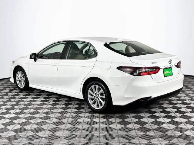 Used 2023 Toyota Camry LE FWD image 6