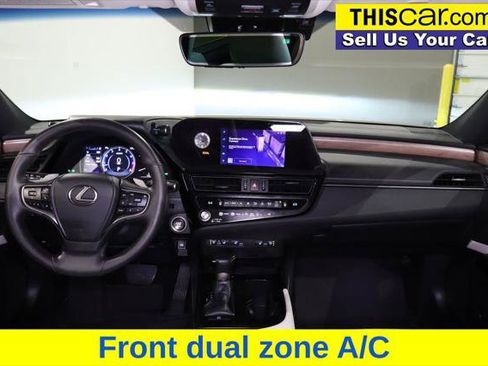 Used 2024 Lexus ES 350 w/ Premium Package FWD image 16