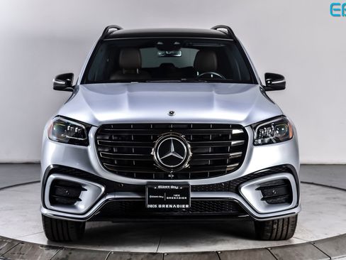Used 2025 Mercedes-Benz GLS 450 4MATIC image 8