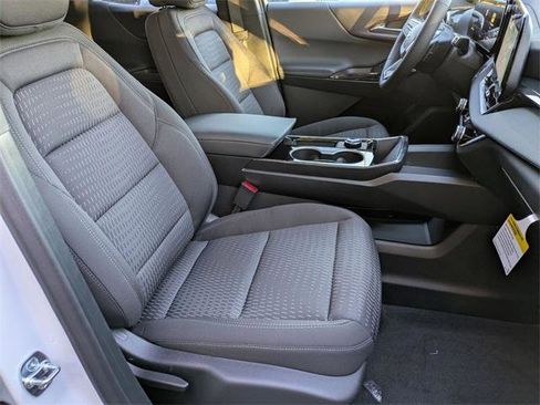 New 2026 Chevrolet Equinox LT image 29