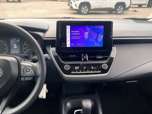 Used 2024 Toyota Corolla LE image 7