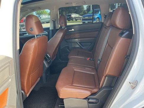 Used 2022 Volkswagen Atlas SEL AWD/4WD image 28