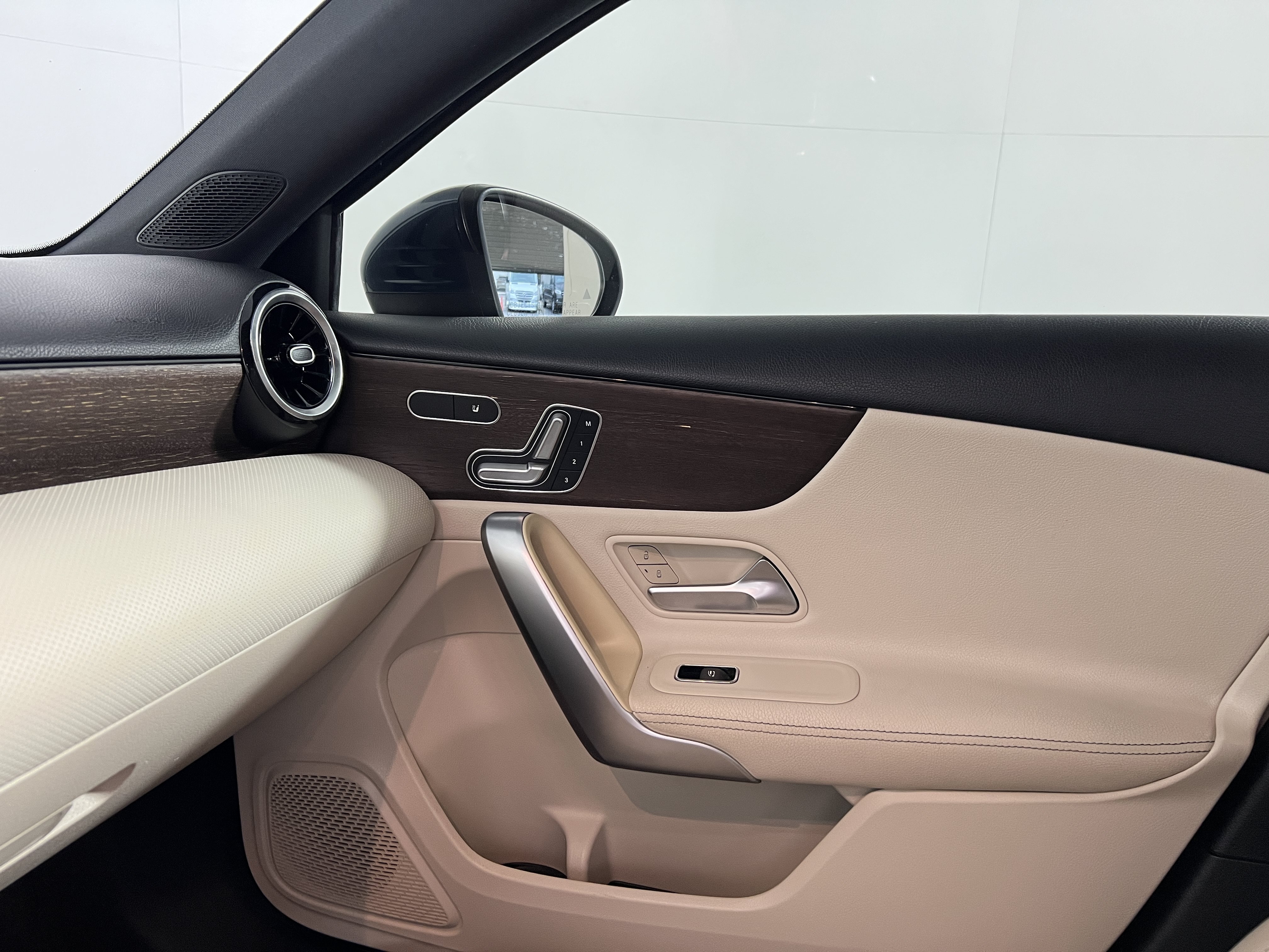Used 2019 Mercedes-Benz A 220 image 12