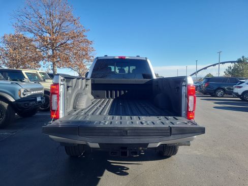 Used 2022 Ford F350 Platinum image 34