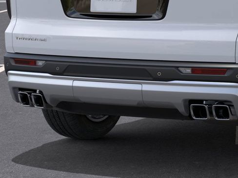 New 2026 Chevrolet Traverse LT w/ Sun and Wheel Package FWD image 38