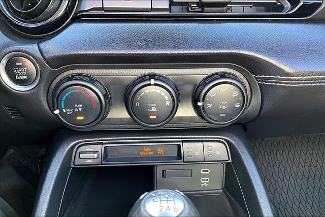 Used 2025 MAZDA MX-5 Miata RF Club w/ Weather Package RWD image 14