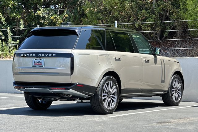 New 2026 Land Rover Range Rover Long Wheelbase SE AWD/4WD image 5