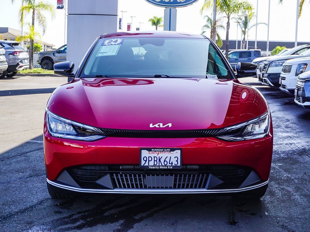 Certified 2024 Kia EV6 Light RWD image 2