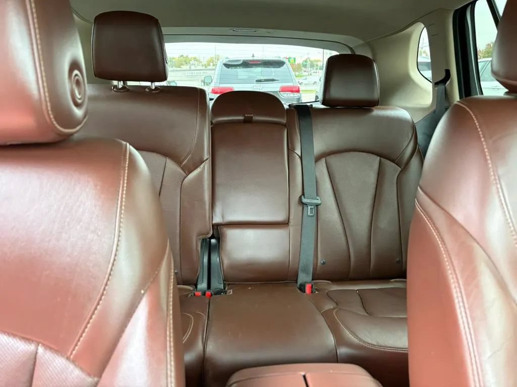 Used 2017 Buick Envision Premium AWD/4WD image 19