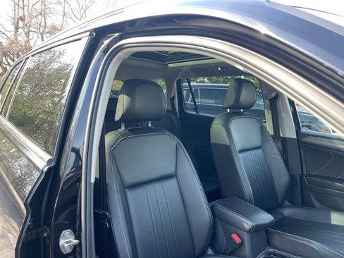 Certified 2022 Volkswagen Tiguan SE AWD/4WD image 36