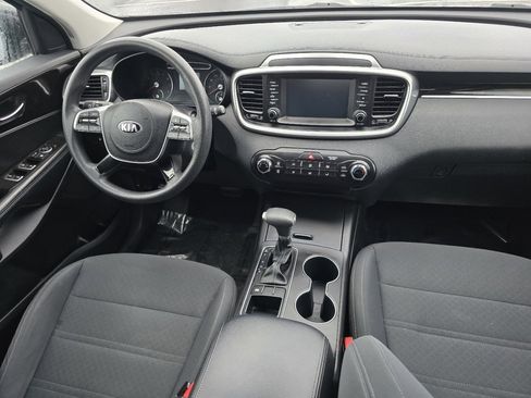 Used 2019 Kia Sorento L image 21