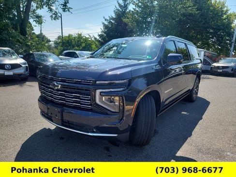 New 2025 Chevrolet Suburban High Country image 3