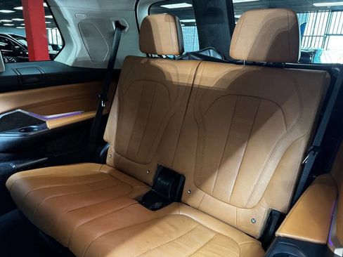 Used 2020 BMW X7 xDrive40i w/ Premium Package AWD/4WD image 48