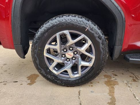 New 2026 GMC Sierra 1500 SLT image 51