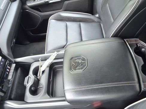 Used 2025 RAM 1500 Laramie AWD/4WD image 25
