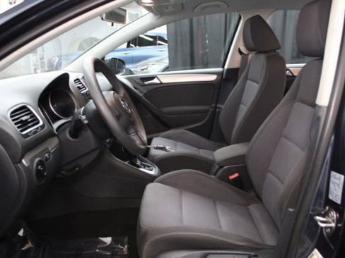 Used 2014 Volkswagen Golf 2.5L image 8