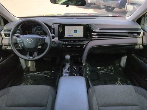 Certified 2025 Toyota Camry LE FWD image 14