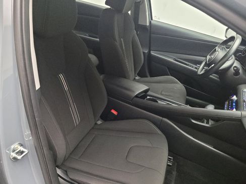 Used 2023 Hyundai Elantra SEL w/ Convenience Package image 21