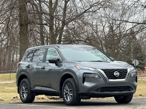 Used 2021 Nissan Rogue S AWD/4WD image 2