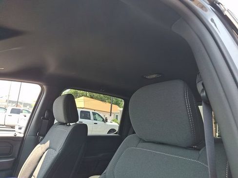 New 2026 RAM 1500 Express AWD/4WD image 9