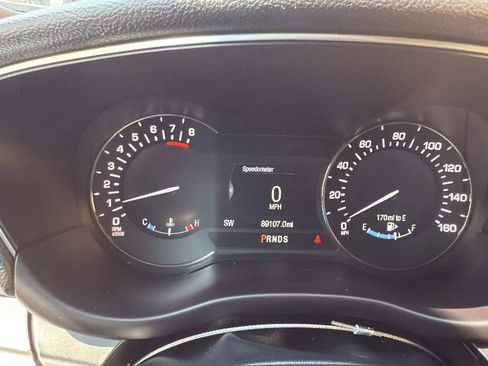 Used 2018 Lincoln MKC Premiere image 16