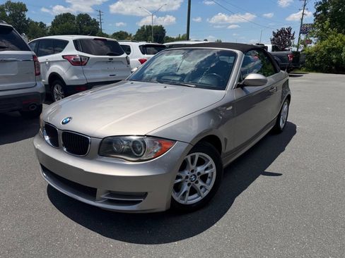 Used 2009 BMW 128i Convertible RWD image 3