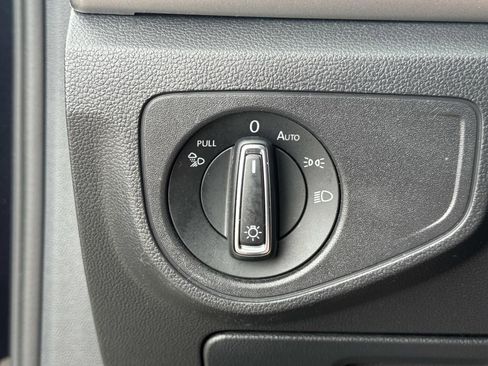 Used 2021 Volkswagen Atlas SE image 21