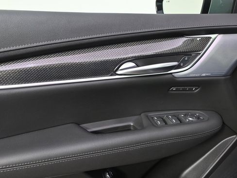 New 2025 Cadillac XT5 Sportv w/ Technology Package image 22