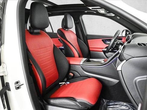 Certified 2025 Mercedes-Benz GLC 43 AMG 4MATIC image 23