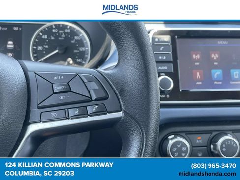 Used 2025 Nissan Versa SV FWD image 22