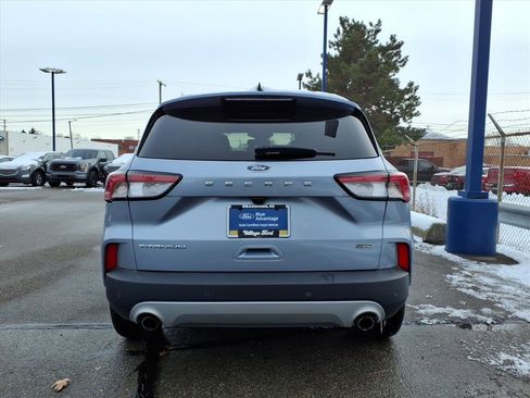 Certified 2022 Ford Escape Titanium image 7