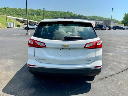 Used 2019 Chevrolet Equinox LS AWD/4WD image 11