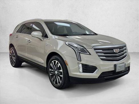 Used 2017 Cadillac XT5 Premium Luxury w/ Advanced Security Package AWD/4WD image 3