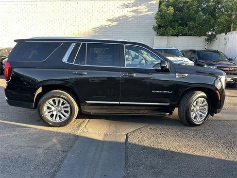 Used 2025 GMC Yukon Denali image 3