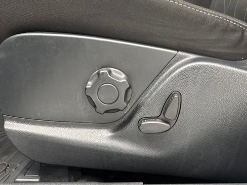 Used 2018 Ford EcoSport SE w/ SE Convenience Package FWD image 10