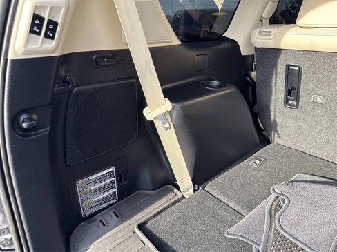 Used 2023 Lexus GX 460 Premium image 14