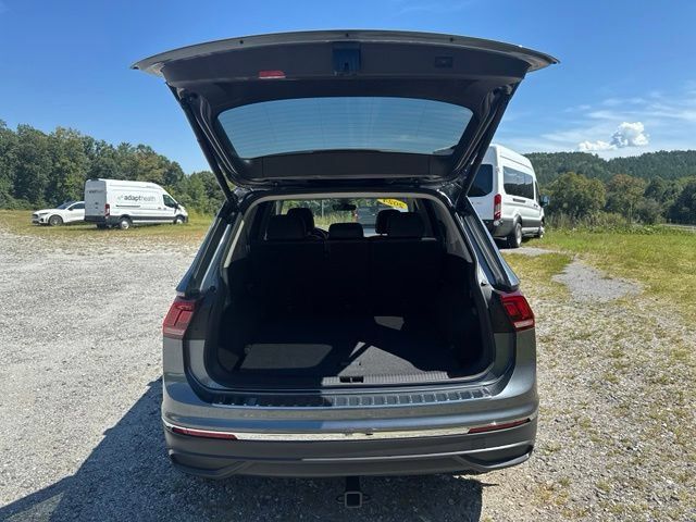 Used 2024 Volkswagen Tiguan Wolfsburg Edition w/ Panoramic Sunroof Package AWD/4WD image 7