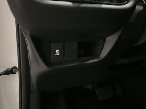 New 2026 Honda HR-V LX image 7