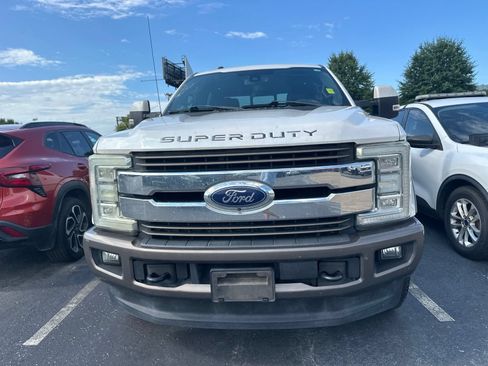 Used 2017 Ford F250 King Ranch w/ King Ranch Ultimate Package AWD/4WD image 2