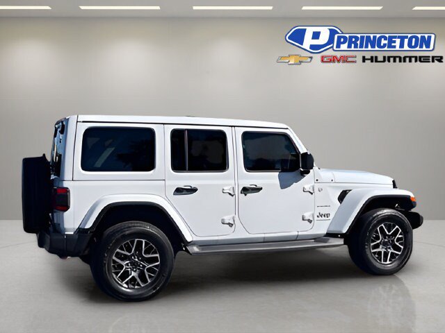 Used 2024 Jeep Wrangler Unlimited Sahara AWD/4WD image 8